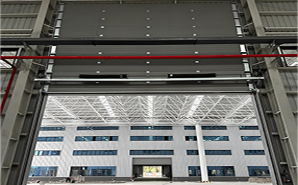 温泉工业提升门