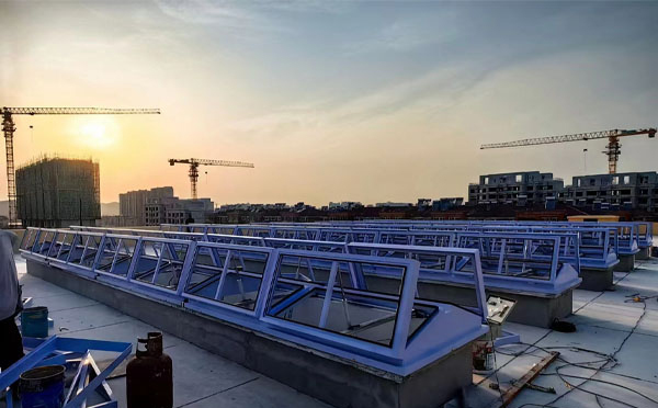 消防温泉排烟窗工作原理