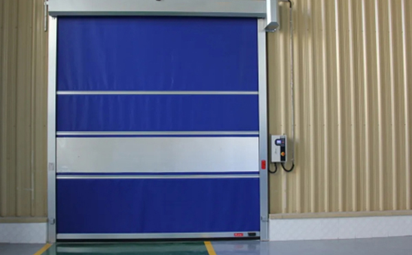 选择温泉快速温泉卷帘门时的注意事项