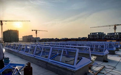 消防温泉排烟窗开启角度