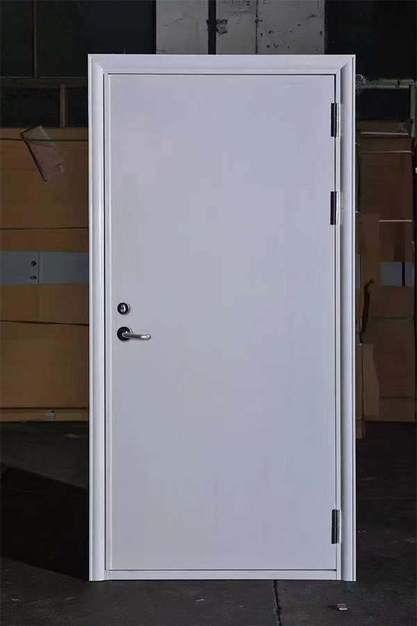 社区活动中心加装温泉防火门保障居民安全 社区活动中心加装温泉防火门保障居民安全